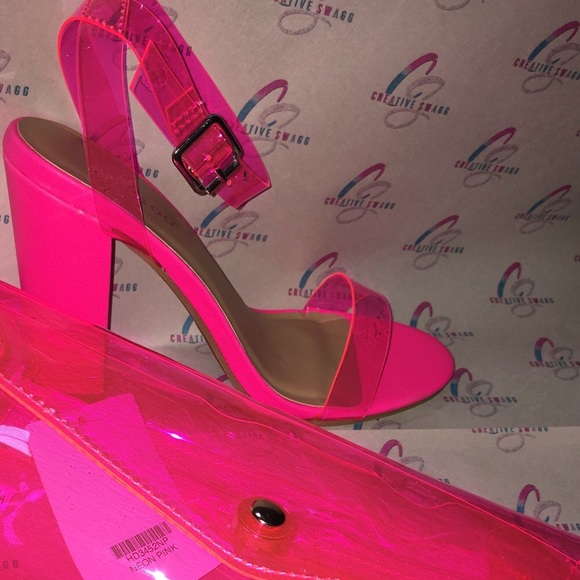 Heels - Picture 2 of 4